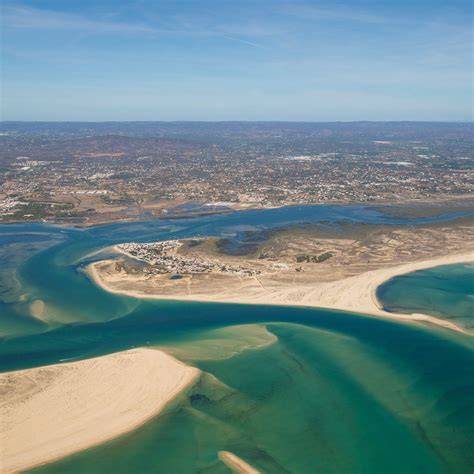 Vue aérienne des îles Culatra et Armona