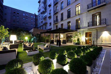extérieur hôtel Madrid 5 étoiles