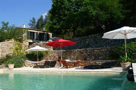 paysages mont-dore, gites de charme, balcon et piscine