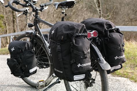 Schéma répartition sacoches vélo