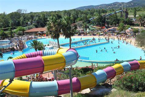 Cartographie des centres aquatiques et parcs aquatiques