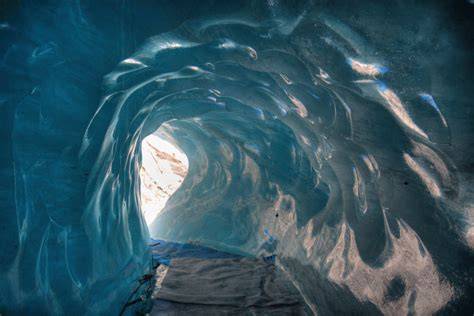 Grotte de glace et belvédère 3400m