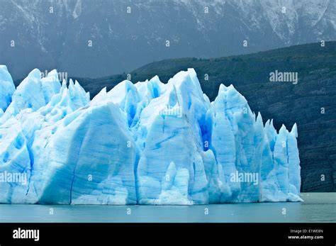 glacier Grey et lac paine