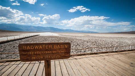 Badwater Basin et dunes de Death Valley