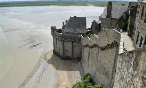 Mont Saint-Michel architecture et remparts