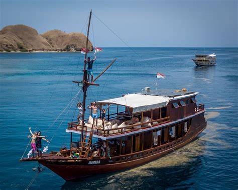 Anthias croisière Komodo phinisi