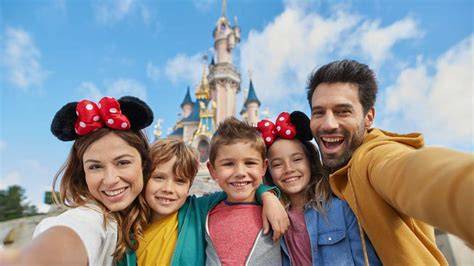 Disneyland Paris family reunion image